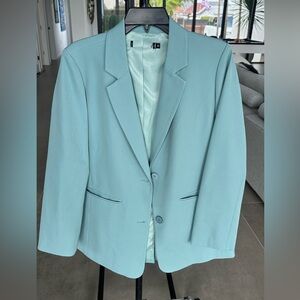 Elegant Light Blue Blazer